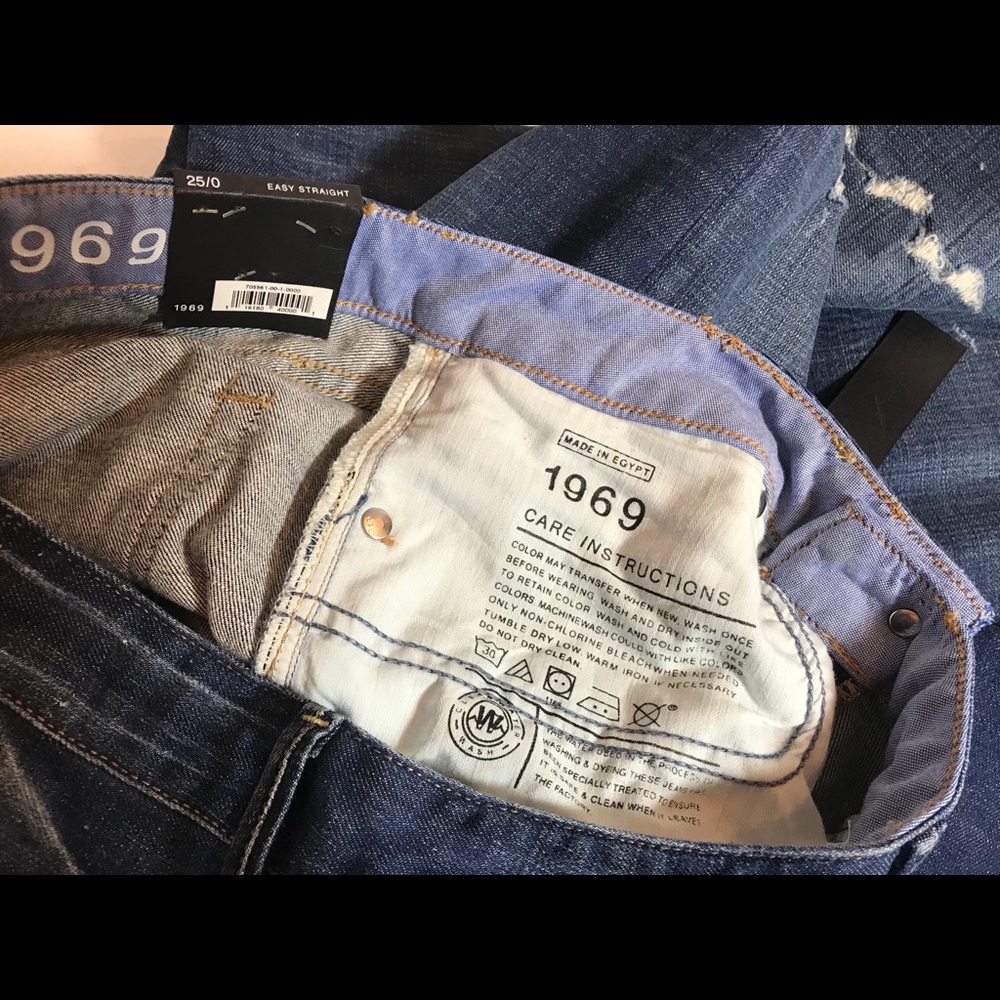 2 PAIR GAP JEANS LOT  Easy Straight 25/0, 1 is BNWT Original owner PRICE FIRM! - Picture 9 of 13